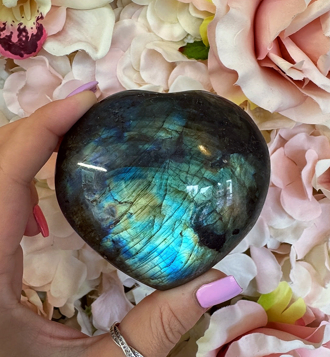 Flashy Labradorite Puffy Crystal Heart Carving