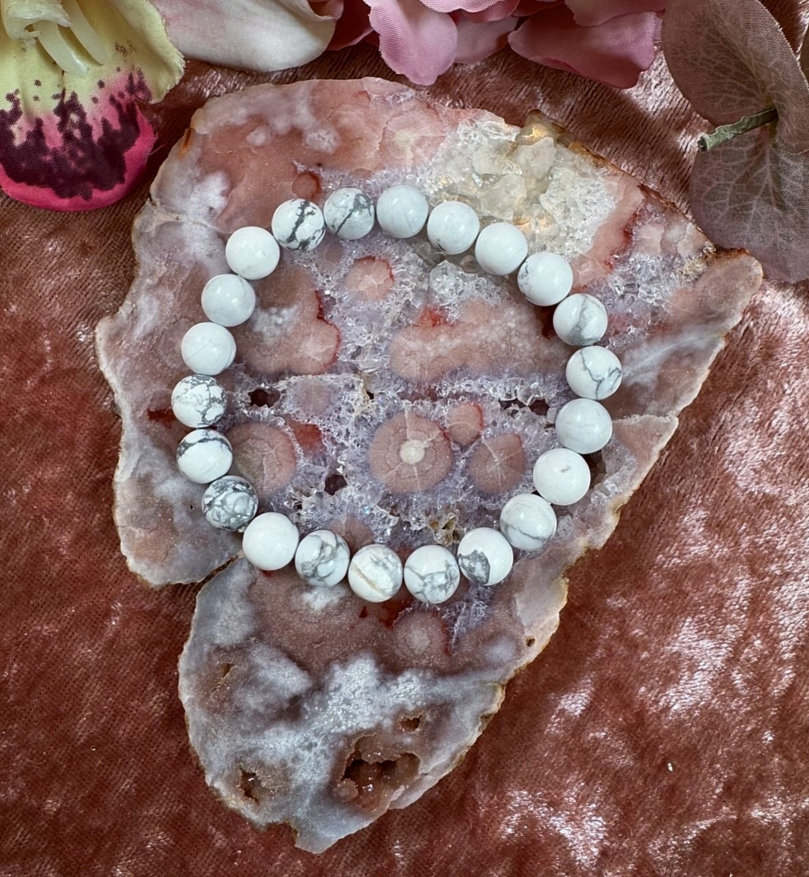 Howlite Reiki-Infused Crystal Bracelet