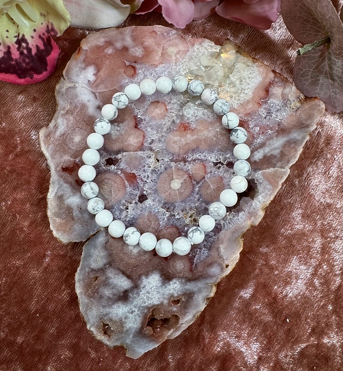 Howlite Reiki-Infused Crystal Bracelet