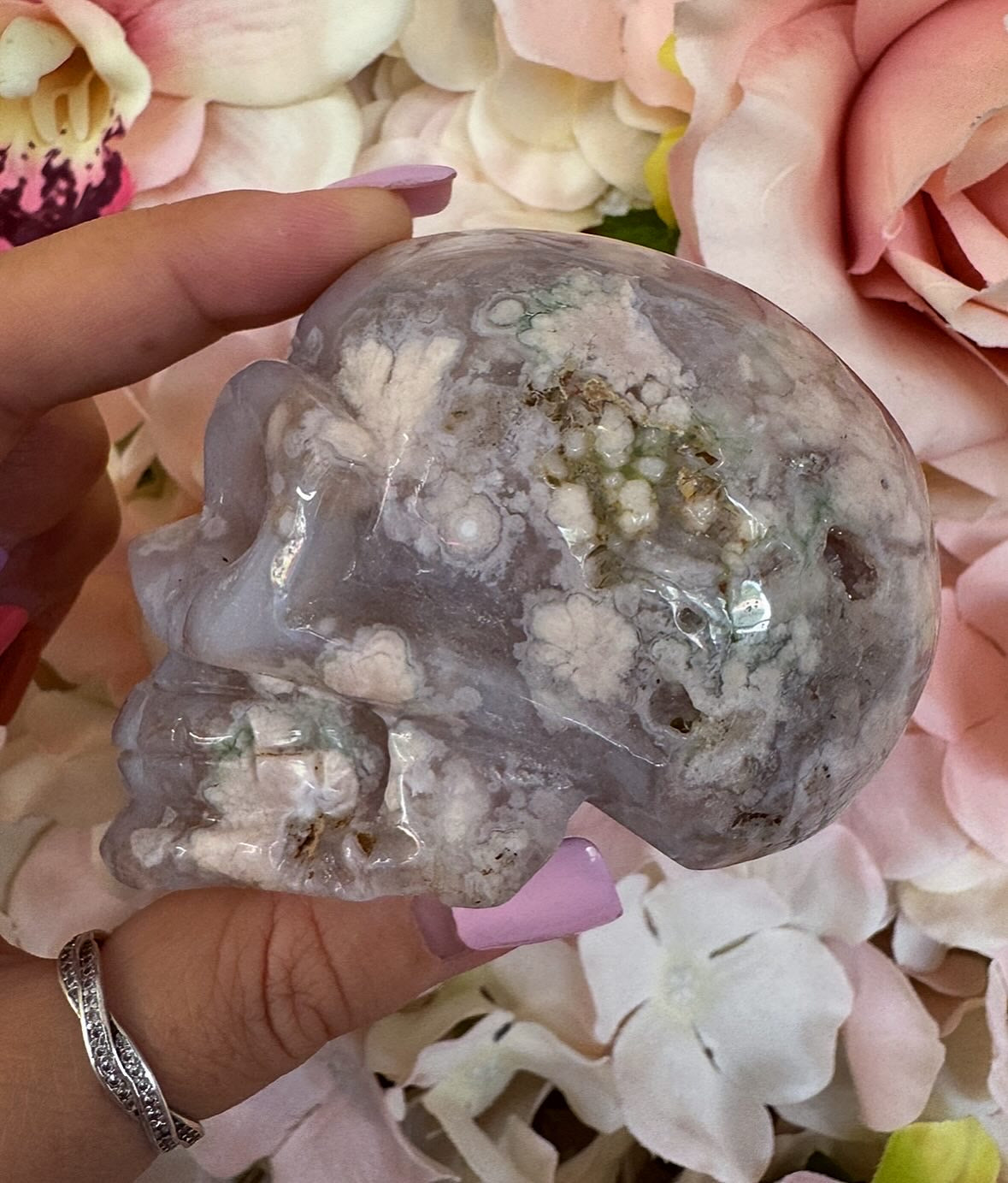 Flower agate crystal skull